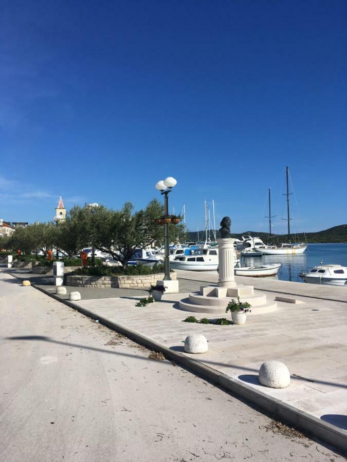 Luxury Apartments Vucinic Pirovac Εξωτερικό φωτογραφία