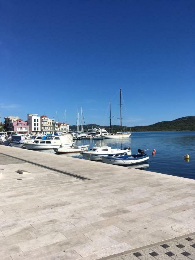 Luxury Apartments Vucinic Pirovac Εξωτερικό φωτογραφία