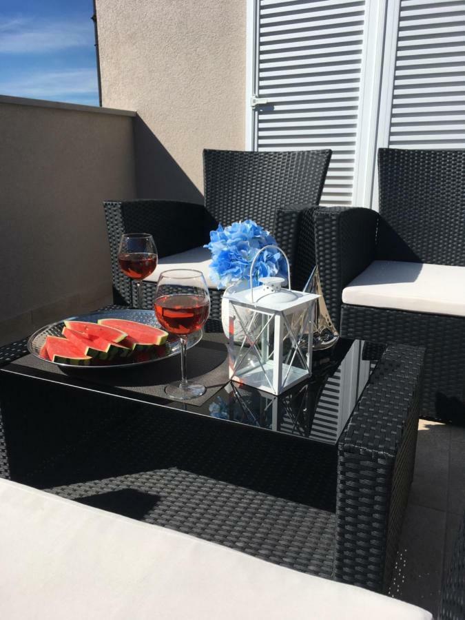 Luxury Apartments Vucinic Pirovac Εξωτερικό φωτογραφία
